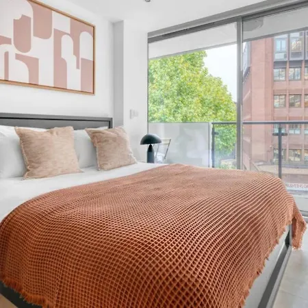 Apartment Exquisite 2 Bed Soho Central Sleeps 6 *