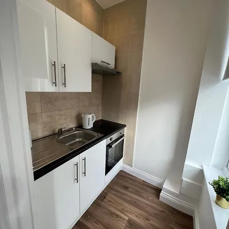 Excellent West Hampstead Studio * London
