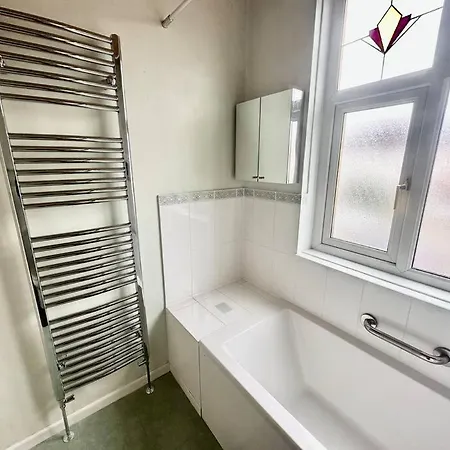4 Bed House In Daneby Road,se6 Holiday home