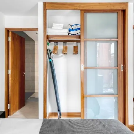 Exquisite 2 Bed Soho Central Sleeps 6 London