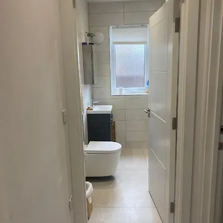 Guest house Deluxe Single Only For One Adult 3*