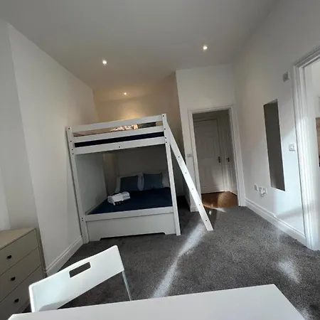 Excellent West Hampstead Studio London