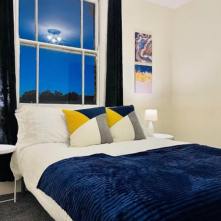 Apartment Alice's Place London