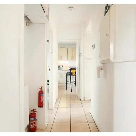 Central Flat-share *