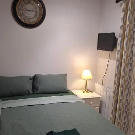 Deluxe Single Only For One Adult 3* Northolt (Greater London)