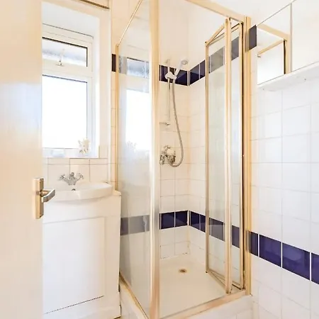 Central Flat-share
