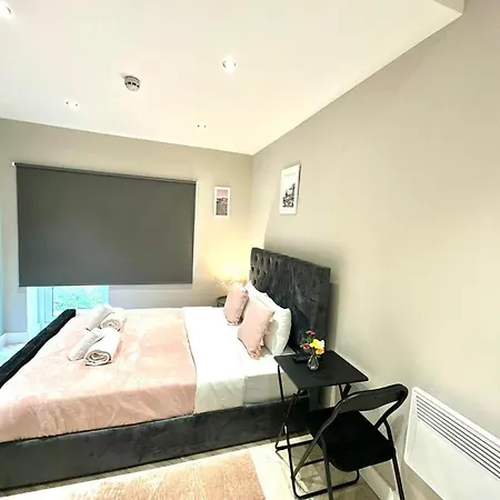 Lewisham Suites - Se6 Guest house London