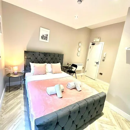 Lewisham Suites - Se6 * London