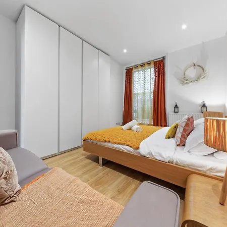 Apartment Lavish 3 Bedroom Flat In Mayfair Hy4