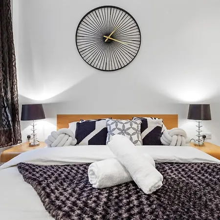 Lavish 3 Bedroom Flat In Mayfair Hy4 Apartment