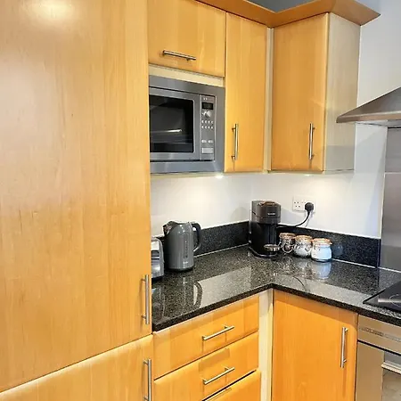 Spacious Mews Apartment, Clapham