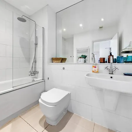 Apartment Lavish 3 Bedroom Flat In Mayfair Hy4 London