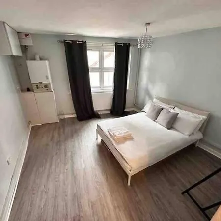 - Near Kings Cross St Pancreas! London