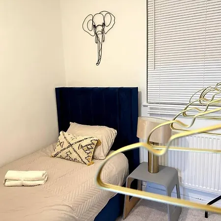 Luxury 3 Bed In London