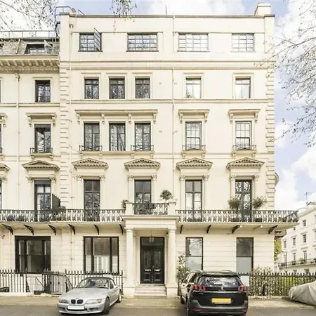 Apartment Germaine Greer's Legacy Flat In Hyde Park, London