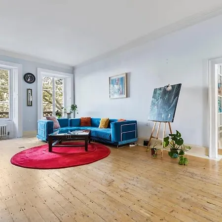 Germaine Greer's Legacy Flat In Hyde Park, Apartment *