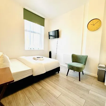 Apartment Immaculate 1-bed In *