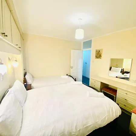 Apartment Beautiful House In
