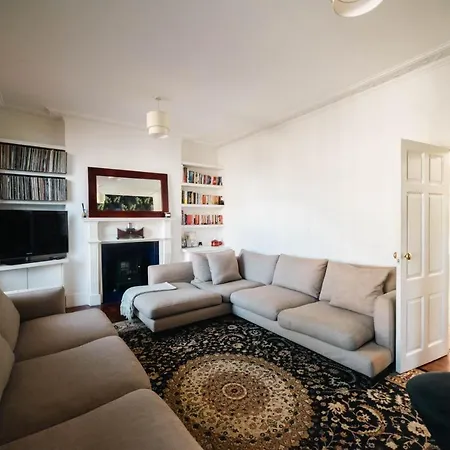 Stylish 2 Bedroom Flat In Camden Town Apartment London