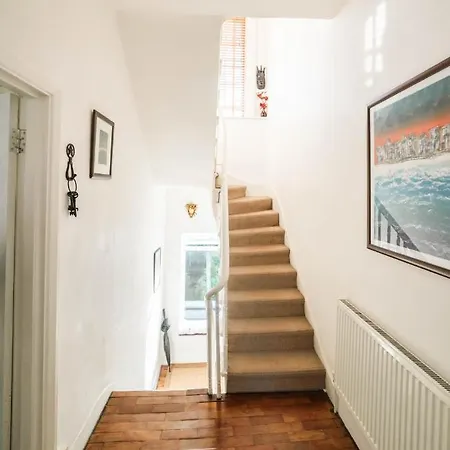 Stylish 2 Bedroom Flat In Camden Town