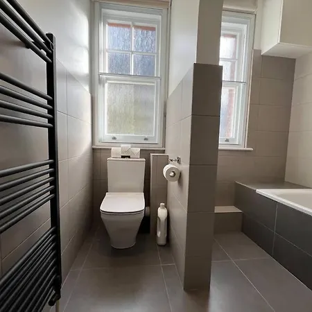 Star Warwick Mansions 3-bed Haven * Londra