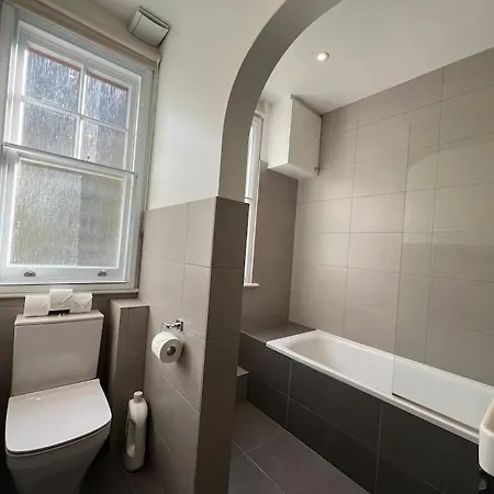 Star Warwick Mansions 3-bed Haven * Londra