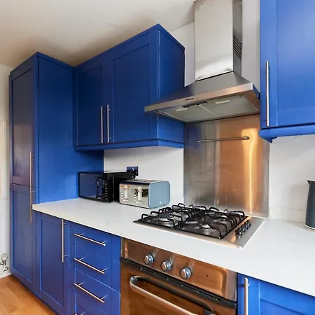 The Chiswick Escape - Lovely 2bdr House With Garden Apartment London