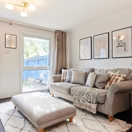 Apartment The Chiswick Escape - Lovely 2bdr House With Garden *