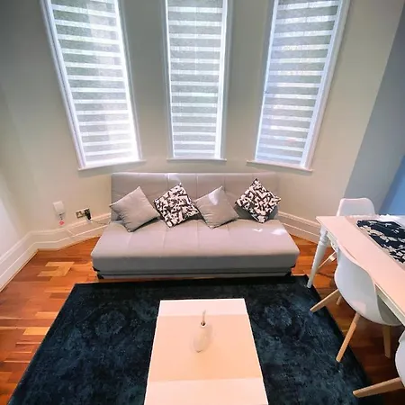 3-bedroom Flat London, 6 Min Walk From King's Cross Station Apartment
