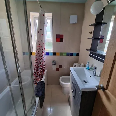Solo Zone 1 Hostel London