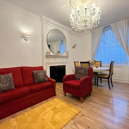 Hyde Park - One Bedroom * London