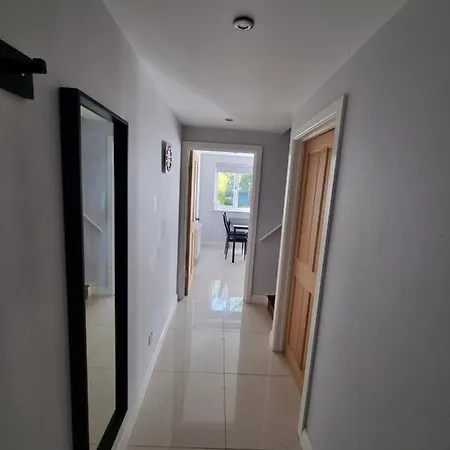 Solo Zone 1 Hostel *