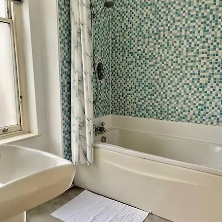 Modern-one Bedroom In Chelsea * London