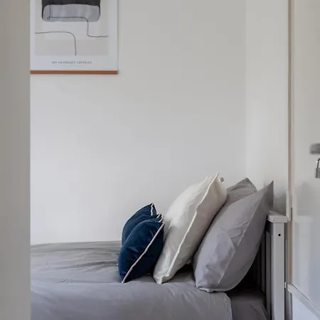 Arte - 3-bedroom Bright House London, Haggerston, Garden, Parking, 8 Min Walk To Haggerston Station, Weekly Or Monthly Stays, Serviced - 7 Guests 런던