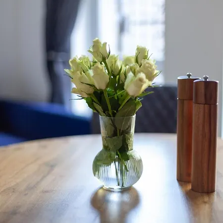 Arte - 3-bedroom Bright House London, Haggerston, Garden, Parking, 8 Min Walk To Haggerston Station, Weekly Or Monthly Stays, Serviced - 7 Guests 펜션 런던