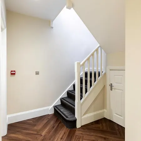 Apartment 2-br For 6 In Covent Garden With Ac London