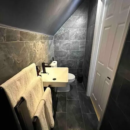 Apartment Cozy Near Regent's Park N9 *