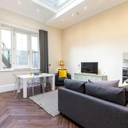 2-br For 6 In Covent Garden With Ac * Londra