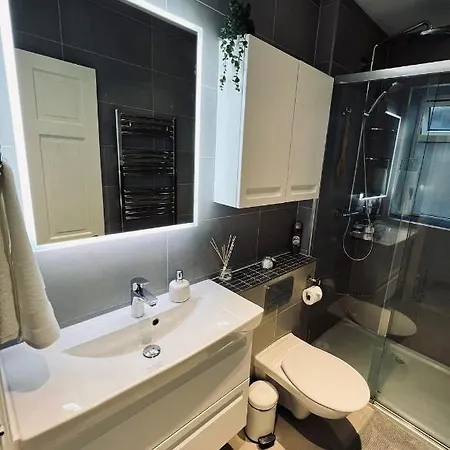 Comfy Double In Clapham *