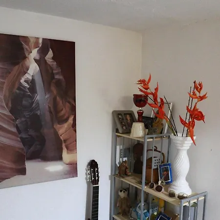 Comfortable 2-bed House In Zone 2