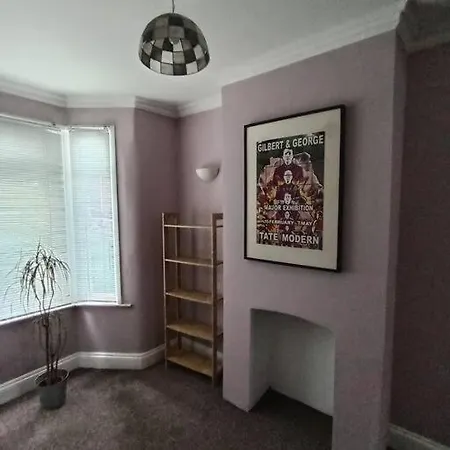 3 Bed Ground Floor Flat London