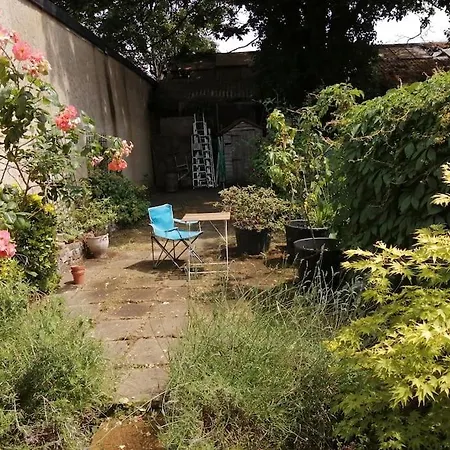 Apartment 3 Bed Ground Floor Flat London
