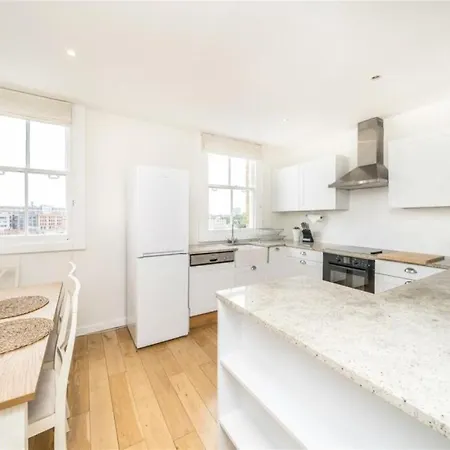 Bond Street Station 2 Bed Flat Apartment *