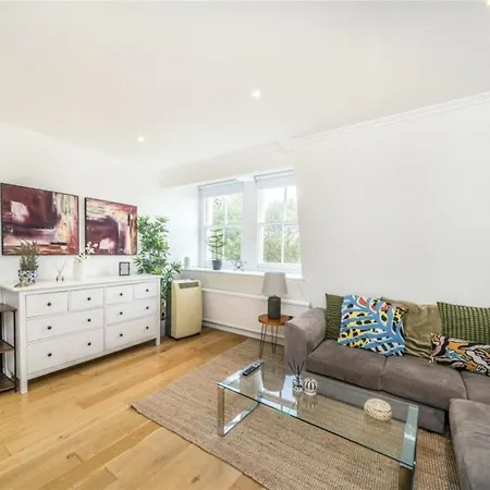 Apartment Bond Street Station 2 Bed Flat
