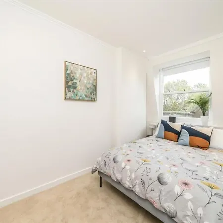 Apartment Bond Street Station 2 Bed Flat