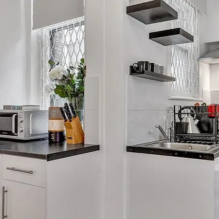 The Pembroke Apartment *