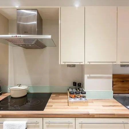 Beaufort Gardens In Knightsbridge Apartment *