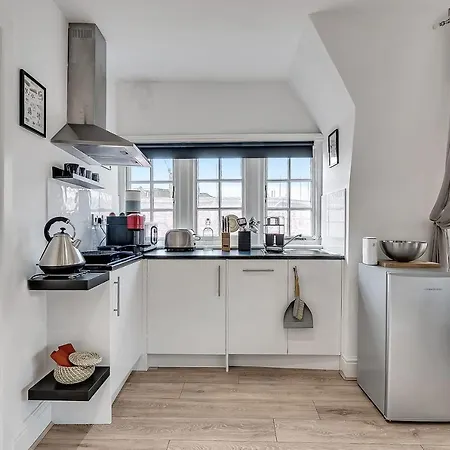 The Phillimore Apartment London