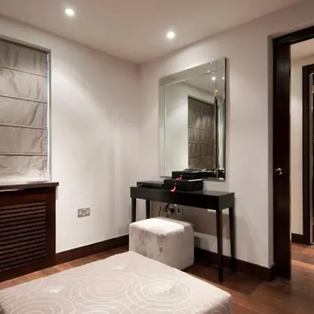Apartment Mayfair Penthouse With Rooftop Facing Hyde Park