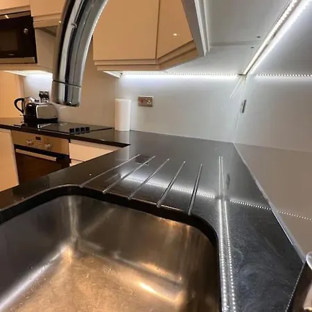 Apartment Cozy Modern In Croydon